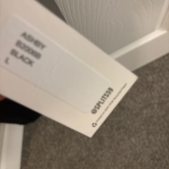 Splits59 black tank top New with tags large - Picture 3 of 4